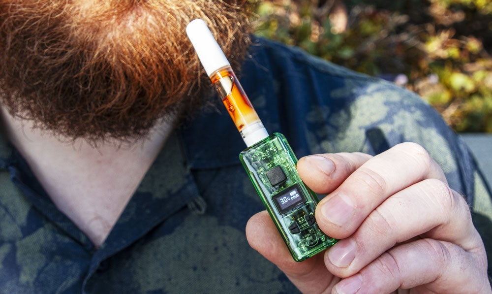 Man using Exxus Claro in sunlight
