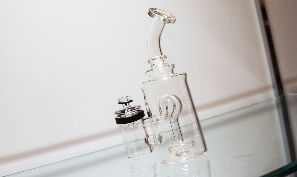 Exxus Go Plus Glass on display platform