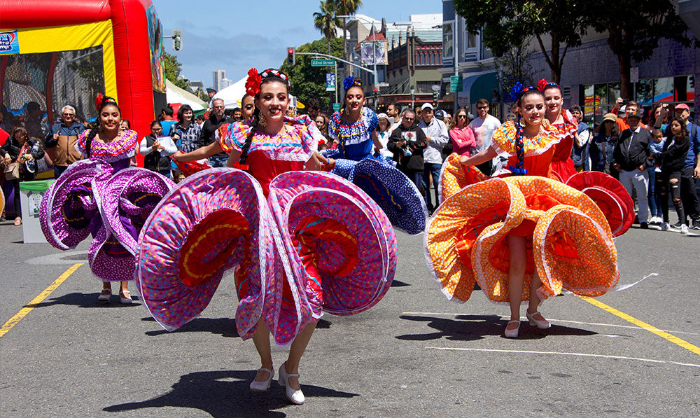 dancers performing at Cinco de Mayo parade