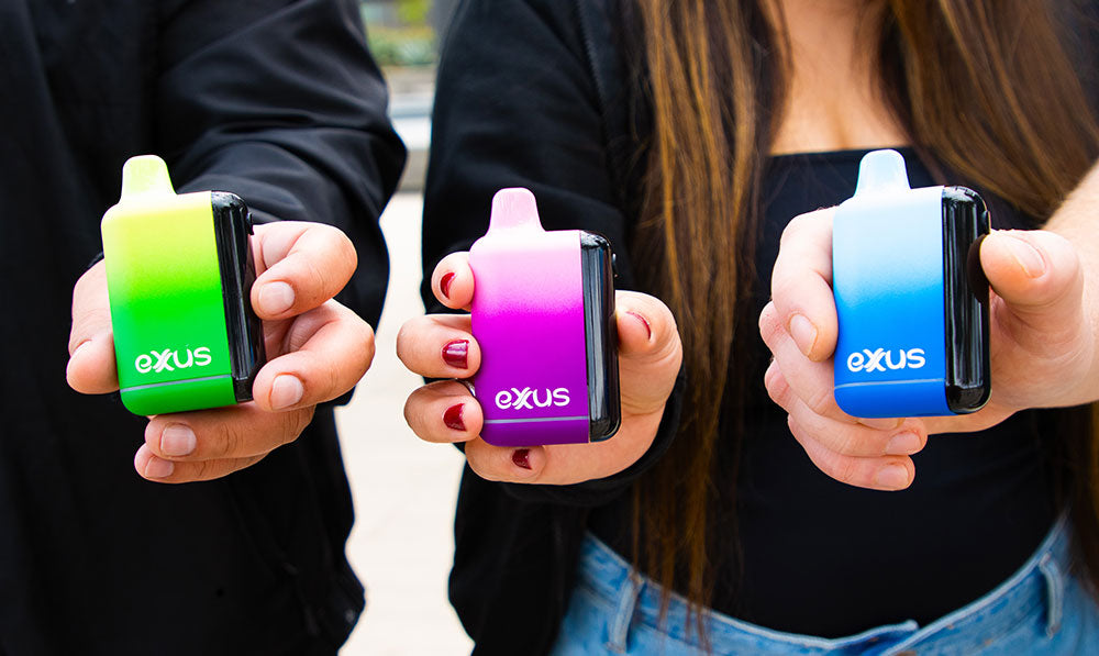 exxus dlx in 3 shown colors lifestyle img
